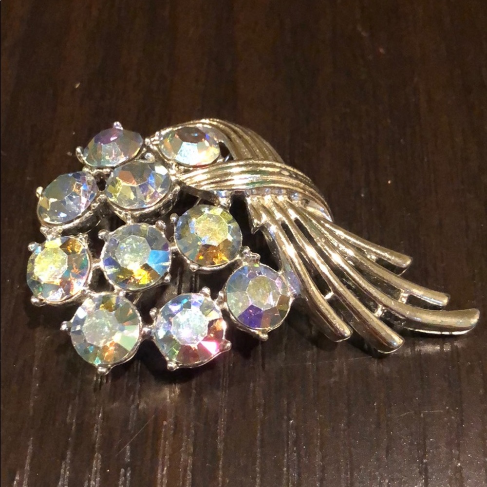 Vintage Kramer brooch